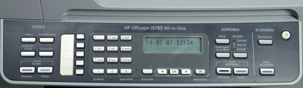 HP Officejet J5780: Vorbildlich einfache Bedienung - ein Vorschaudisplay fehlt dem HP.