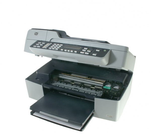 HP Officejet J5780: Easy to open, exchange of cartridges not difficult.