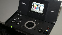 Canon Pixma MP600: Großes Vorschaudisplay mit Bedienung über Drehrad.