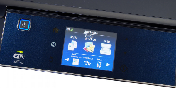 Epson Expression Premium XP-700: Klappbares Touchscreen-Panel, das sich einfach bedienen lässt.