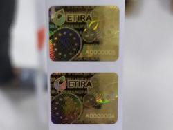 Hologramm: "ETIRA Certification Mark