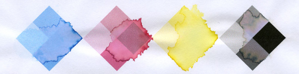 HP-Originalpatronen: Die Farben bestehen aus Dye-Tinte und verlaufen. Textschwarz (kleine Raute ganz rechts) ist pigmentiert und verläuft nicht.