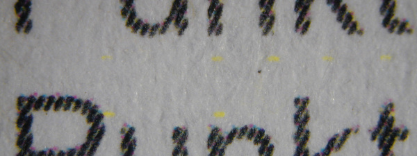 Xerox Workcentre 6605V/DN: Derselbe Ausdruck an einer anderen Stelle - deutlich sind die Tracking-Dots sichtbar.