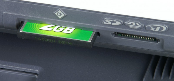 Brother MFC-5860CN: CF Typ 1, Memory Stick, Memory Stick Pro, SD, xD, xD Typ M, MMC.