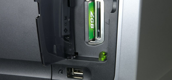 Canon Pixma MP830: CF (type I and II), Micro drive, Smart Media, SD, MMC, Memory Stick, Memory Stick Pro.