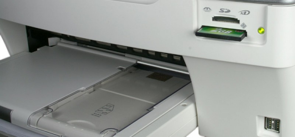 Kodak Easyshare 5300: xD, Memory Stick, Memory Stick Pro, SD, MMC, CF Typ I und II, Microdrive.