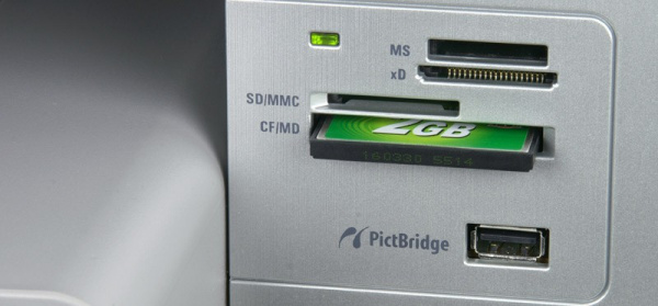 Lexmark X9350: Memory Stick, Memory Stick PRO, CF, SD, MMC, xD, Microdrive.