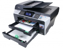 Papierkassetten: Zwei Fächer für A3- oder A4-Papier mit insgesamt 400 Blatt Kapazität.