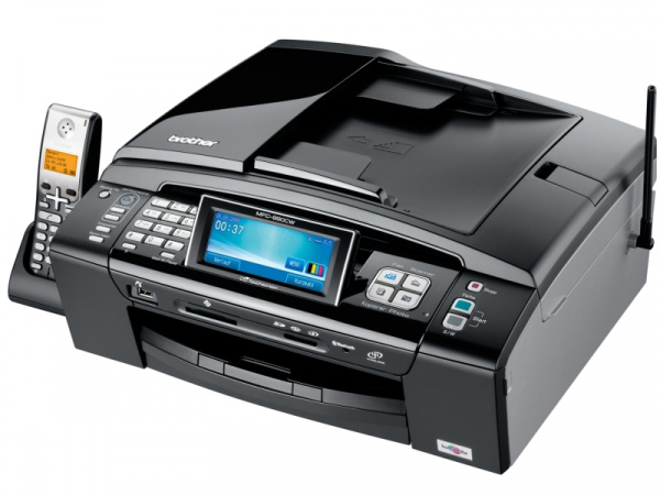 Der MFC-990CW, ein 4-in-1 Tinten-Multifunktionscenter mit integriertem LAN/WLAN MFC-Server und Touchscreen LCD-Farbdisplay.