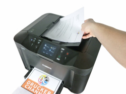 Beidseitiges Scannen in einem Rutsch: Durch die zwei Scanzeilen scannt der Canon beidseitig besonders schnell. 50 Blatt finden im ADF Platz.