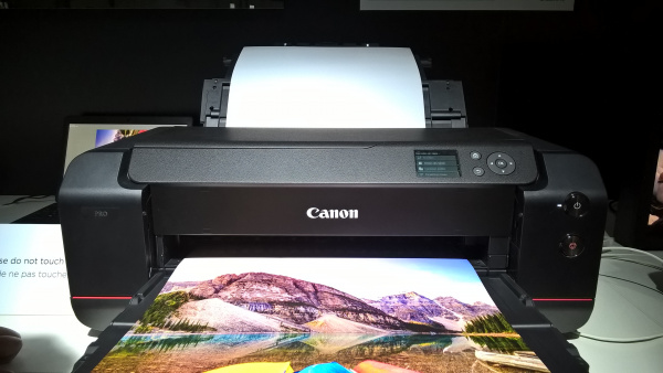 Canon Imageprograf Pro-1000: Druck von A2-Papier.