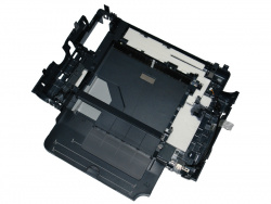 Gehäuseboden: Nach Entfernen des Druckwerks hat man direkten Zugriff auf die Resttintenschwämme.