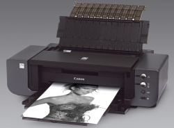 Canon Pixma Pro9500: A3+-Drucker mit zehn Tinten und Permanentdruckkopf.