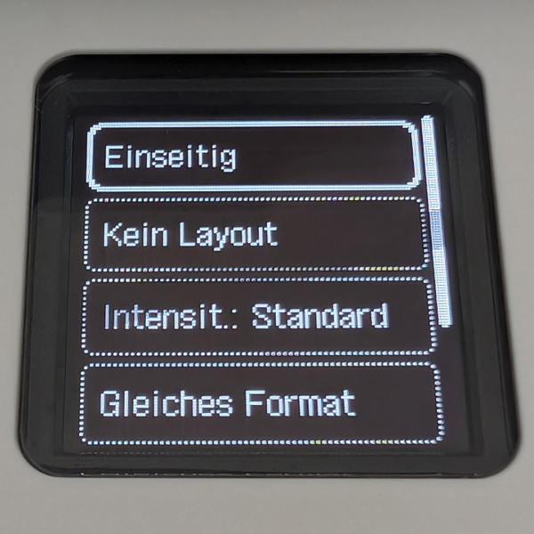 Kopieren Untermenü 1: Scans über den ADF könnnen auch doppelseitig und in veränderter Intensität gedruckt werden.