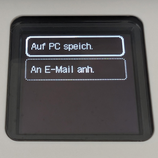 Scannen: Beim Scannen zum Computer gibt es wenig Optionen. Die Funktion bedarf eine installierte Software auf dem angeschlossenen Computer.