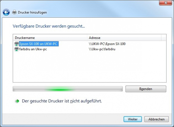 Gesucht, gefunden: Nach der Angabe, dass ein Netzwerkdrucker hinzugefügt werden soll (oberes Bild) zeigt Windows nach ein paar Sekunden alle Druckerfreigaben im Netz an.