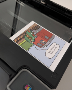 Flachbett: Die Anlegekarte findet man vorne rechts.