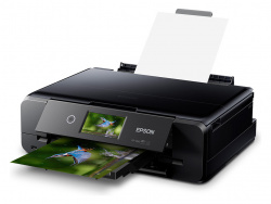 Überformat: Papier mit A3-Breite kann von hinten, aber immer nur einzeln, zugeführt werden. "A3+" ist leider nicht möglich - anders beim Ecotank ET-8550.