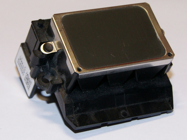 MicroPiezo: Standarddruckkopf (Epson Picturemate) mit 6 x 90 Düsen bei 0,75" breiter Düsenreihe (120 dpi).