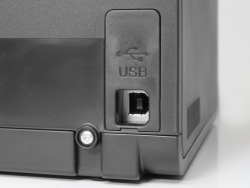 Schnittstelle: Der Epson Stylus D120 besitzt lediglich einen USB-Port.