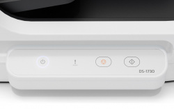 Bedienpanel: Der Workforce DS-1730 scant lediglich zum Computer über eine USB-Verbindung.