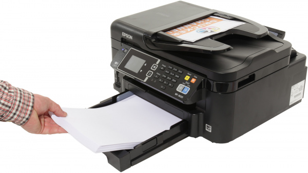 Papierkassette: Fasst 250 Blatt - hier darf Normal- und auch Fotopapier rein.