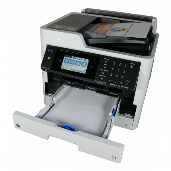 Kassette: Sehr solide und mit 250 Blatt Kapazität.