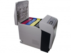 Kyocera FS-C5100DN: Man wechselt nur Toner - Entwickler und Bildtrommel bleiben permanent im Drucker.