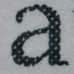 Brother HL-4050CDN: Qualität beim Tonersparmodus in starker Vergrößerung.