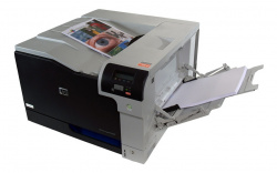 HP Color Laserjet Professional CP5225dn: A3-Farblaser mit ausgezeichneten Farbdrucken.