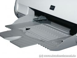 Papierfach: fungiert gleichzeitig auch als Papierausgabefach.