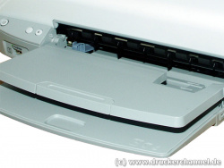 Papierablage und -kassette des HP Deskjets 5440.