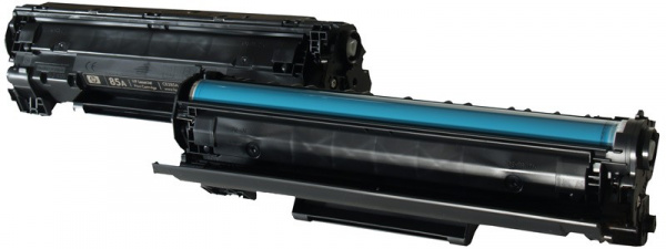 Tonerkartuschen: 85A (links) und 78A (rechts, mit geöffnetem Bildtrommelschutz).