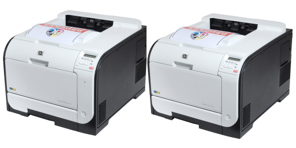 Außen und innen fast Zwillinge: HP Laserjet Pro 300 Color M351a und Pro 400 Color M451dw.