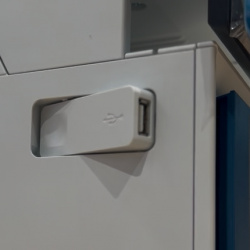 HP Laserjet Pro 4113 und 4007 - "Walk-To"-USB