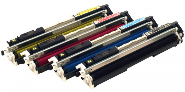 Winzige Toner: Die vier Startertoner im HP Laserjet Pro 200 Color MFP M275nw reichen für ganze 500 Seiten - die Toner zum Nachkaufen immerhin für 1.000 Seiten.