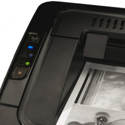 HP Laserjet Pro P1102w: Bedienfeld, oben Wlan-Signal.