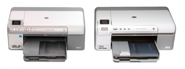 Fast alles beim alten: Äußerlich unterscheidet sich der D5460 (links) kaum von seinem Vorgängermodell D5360 (rechts).