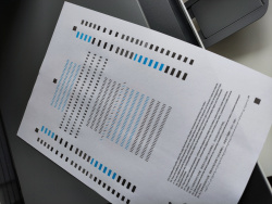 Installation1: Tolle Idee - der Drucker kalibriert sich selbst mit Hilfe einer Testseite und des Scanners!
