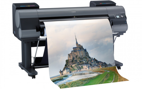 Canon Imageprograph 8400: Für eine qualitativ hochwertige Druckausgabe nutzt der Canon zwölf Farben.
