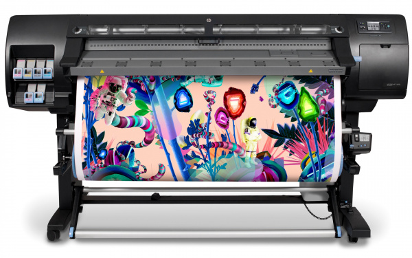 HP Designjet L26500: Mit Latex-Druckern wie dem Designjet 26500 kann man auch Drucke für den Außenbereich produzieren.