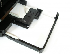 Kodak ESP 7: Extrafach für Fotopapier und A4-Zufuhr.