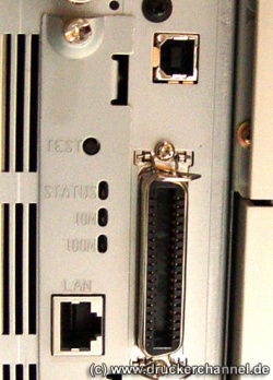 Anschlussfreudig: USB 2.0, Parallel, Netzwerk.