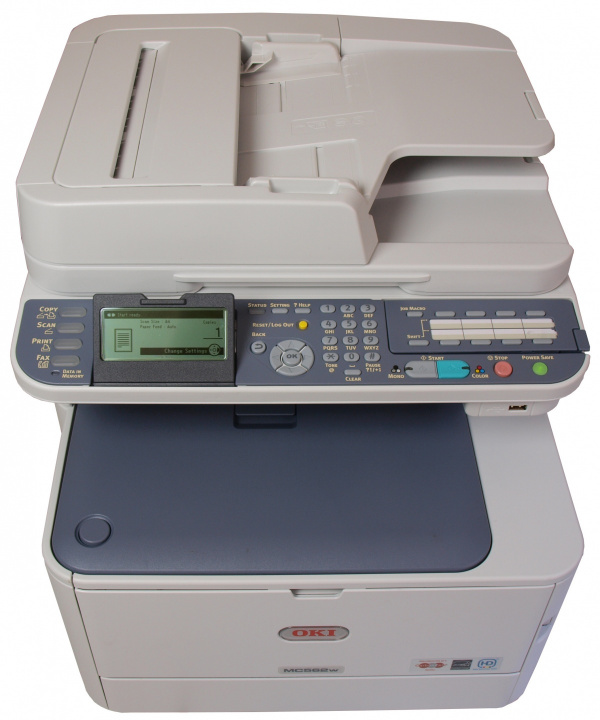 Oki MC562dnw: Die Steuerung im Menüsystem ist mit den Navigationstasten etwas umständlich.