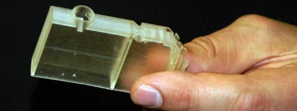 Musterstück: Aus einem 3D-Drucker gefertigte Tintenpatrone.