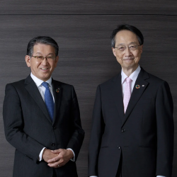 Ricoh-Vorstand: Jake Yamashita (Aufsichtsratsvorsitz.) & Akira Oyama (Präsident und CEO)