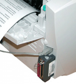 HP Laserjet 1300: USB-Schnittstelle und LIO-Parallelschnittstelle