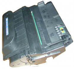 HP Laserjet 4200: Mit einem Handgriff ist die Kartusche ausgetauscht.