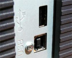 USB-Host: Zum direkten Druck von PDF-Dateien.