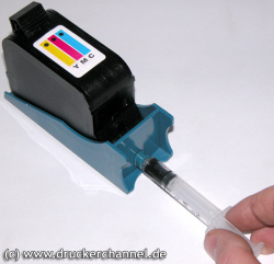 Ink-Tecs Herzstück: Mit diesem Clip lässt sich Luft aus dem Druckkopf saugen.